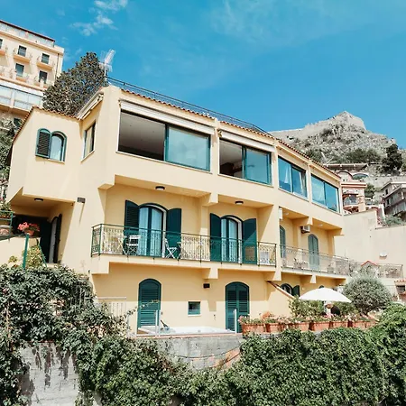 Villa Marta Luxury Sea View And Spa-2